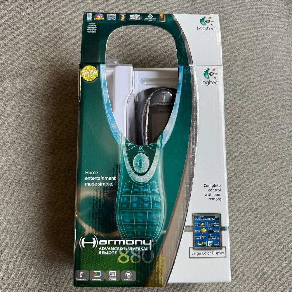 Logitech Harmony 880 Advanced Universal Remote Control Charging Dock New In Box